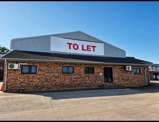 711M² WAREHOUSE TO LET IN WHITE RIVER INDUSTRIAL